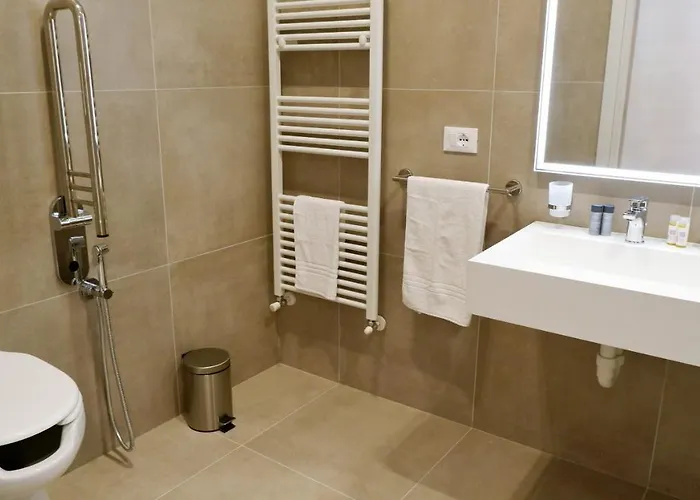 Pianomare Riviera And 3* אימפריה
