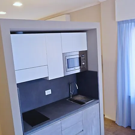 Aparthotel Pianomare Riviera And Imperia