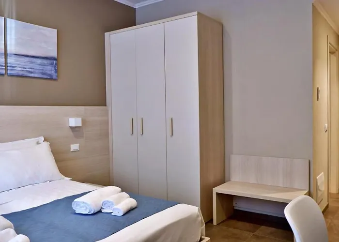 Pianomare Riviera And Apartahotel Imperia