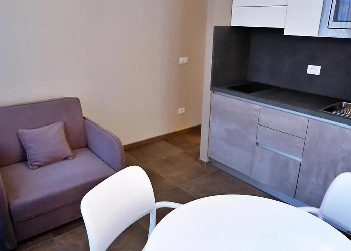 Pianomare Riviera And Apartahotel Imperia